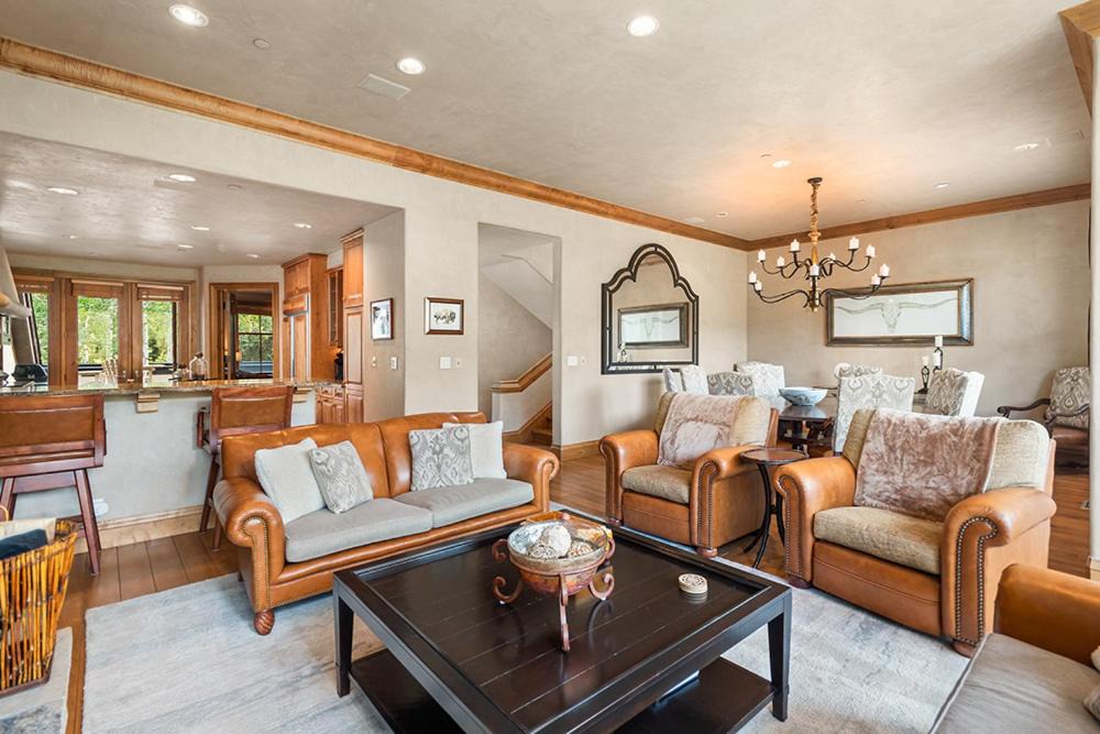 Photo of Livingroom in Snowmass Village