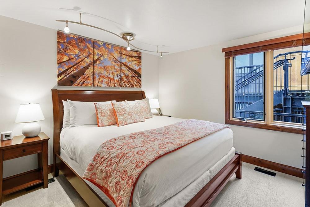Photo of Bedroom in Aspen