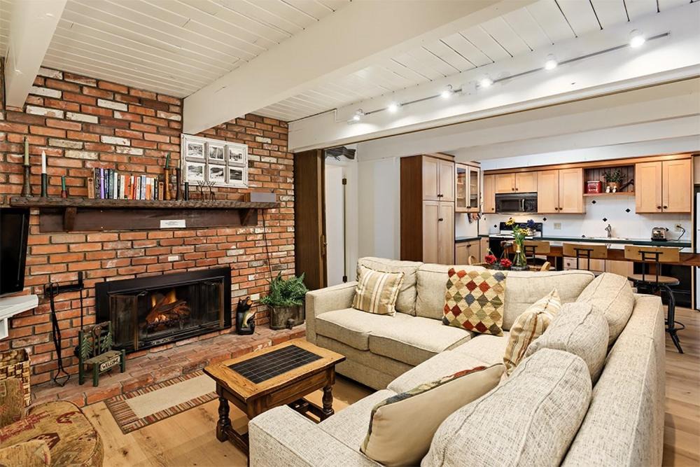 Photo of Livingroom in Aspen