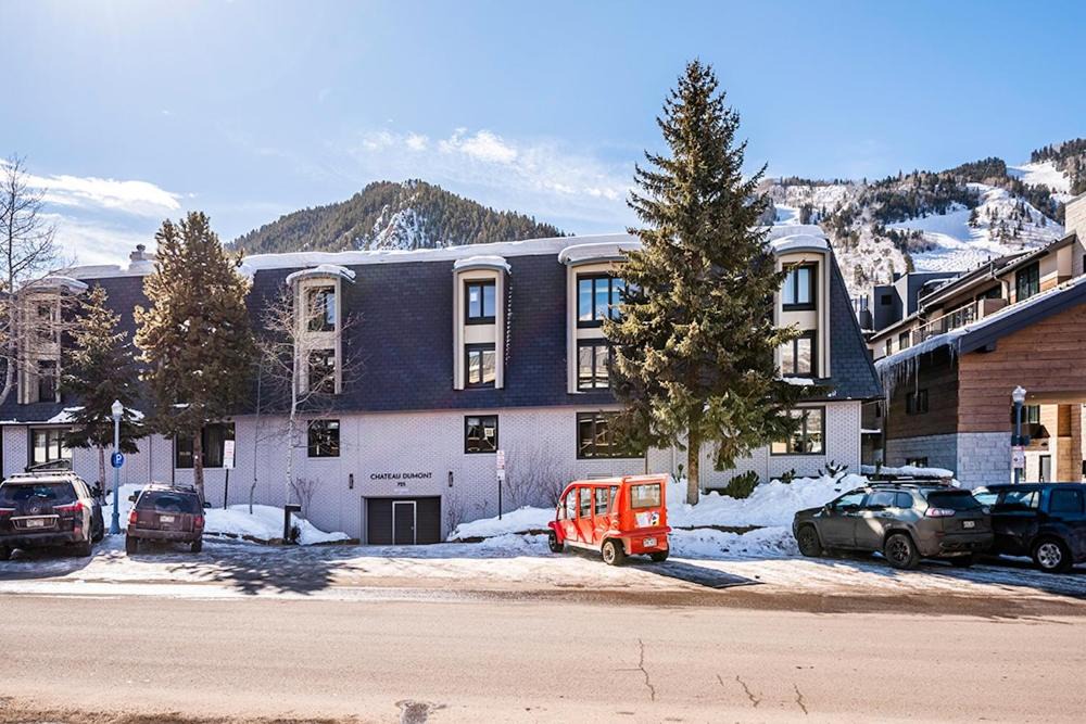 Photo of Buildings in Aspen