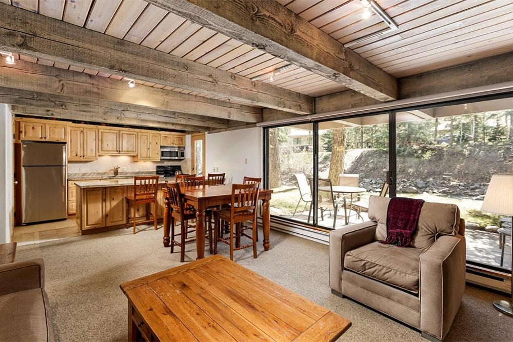 Photo of Livingroom in Aspen