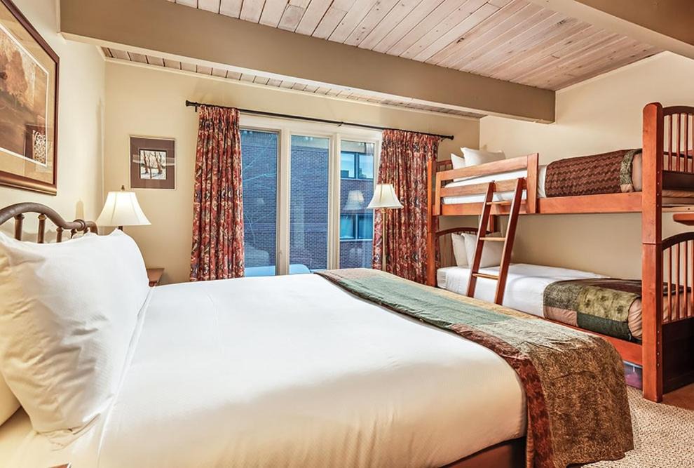 Photo of Bedroom in Aspen