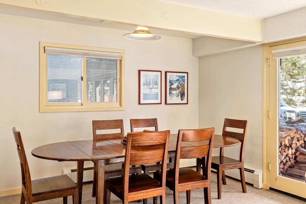 Photo of Livingroom in Aspen
