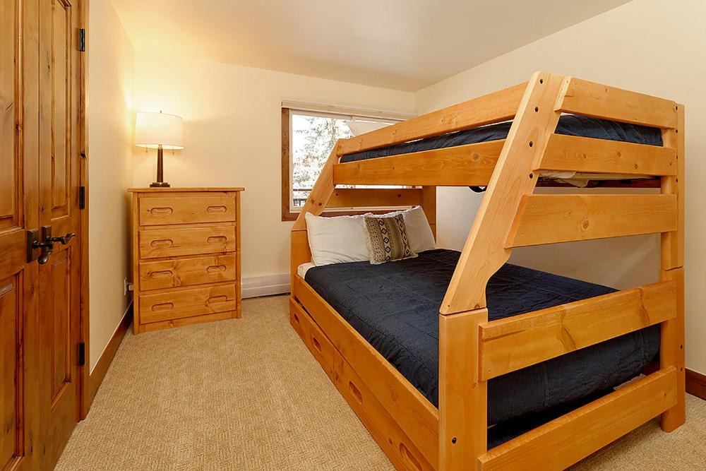 Photo of Bedroom in Aspen