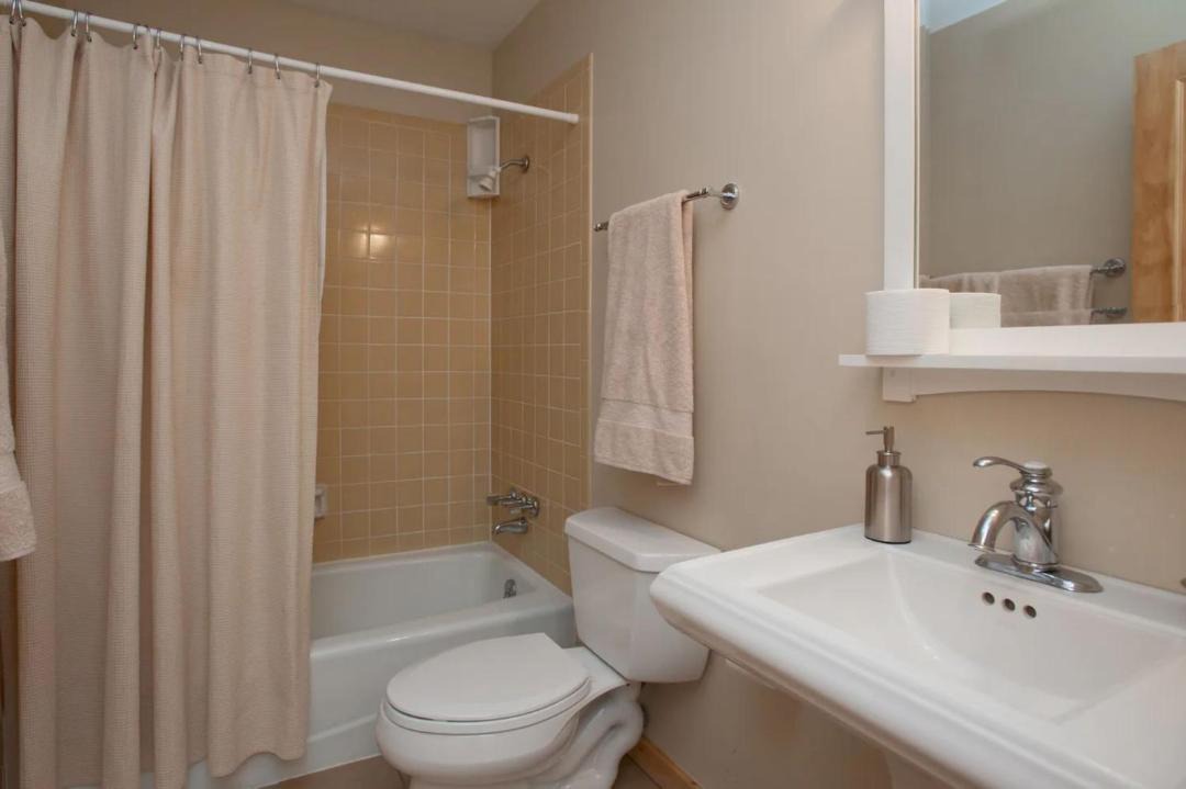 Photo of Bathroom in Warrior's Mark