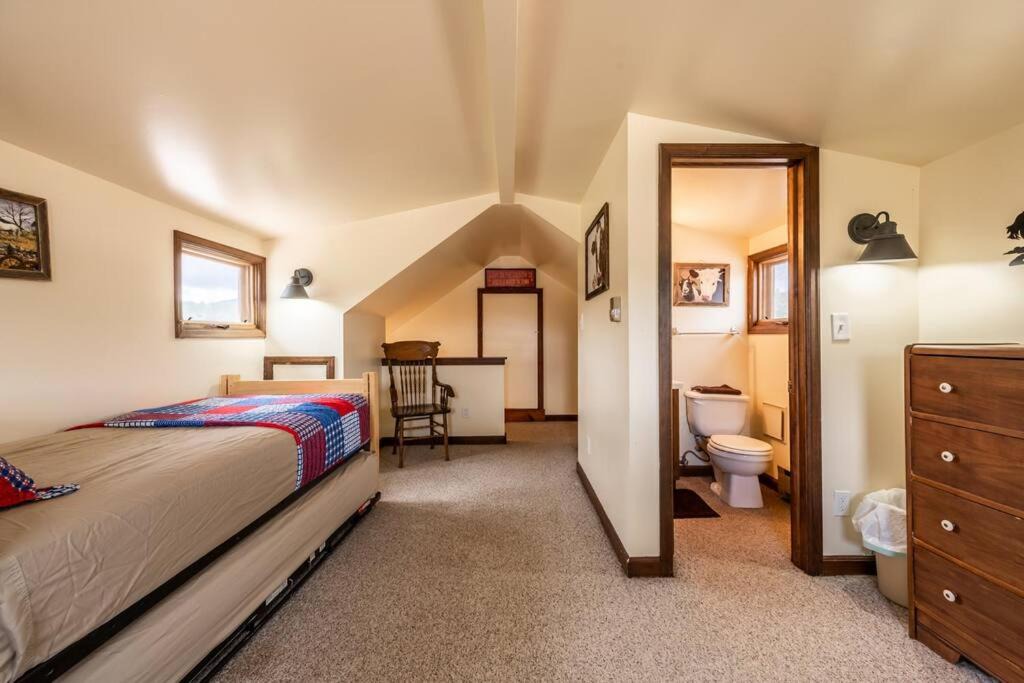 Photo of Bedroom in Lake George