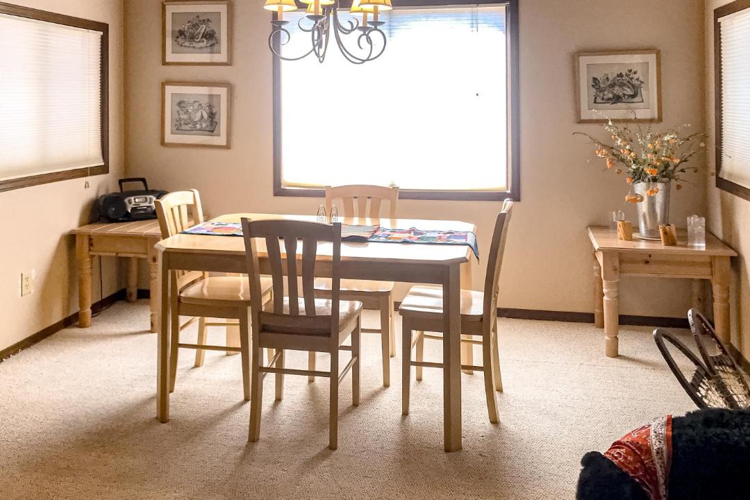 Photo of Livingroom in Alpine Village