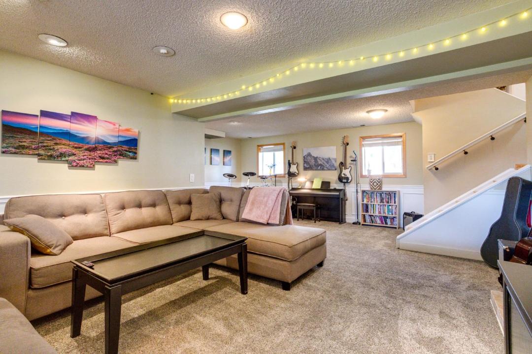 Photo of Livingroom in Thornton