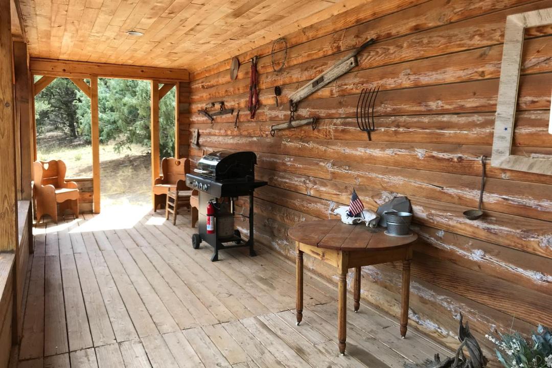Photo of Livingroom in Alpine Village
