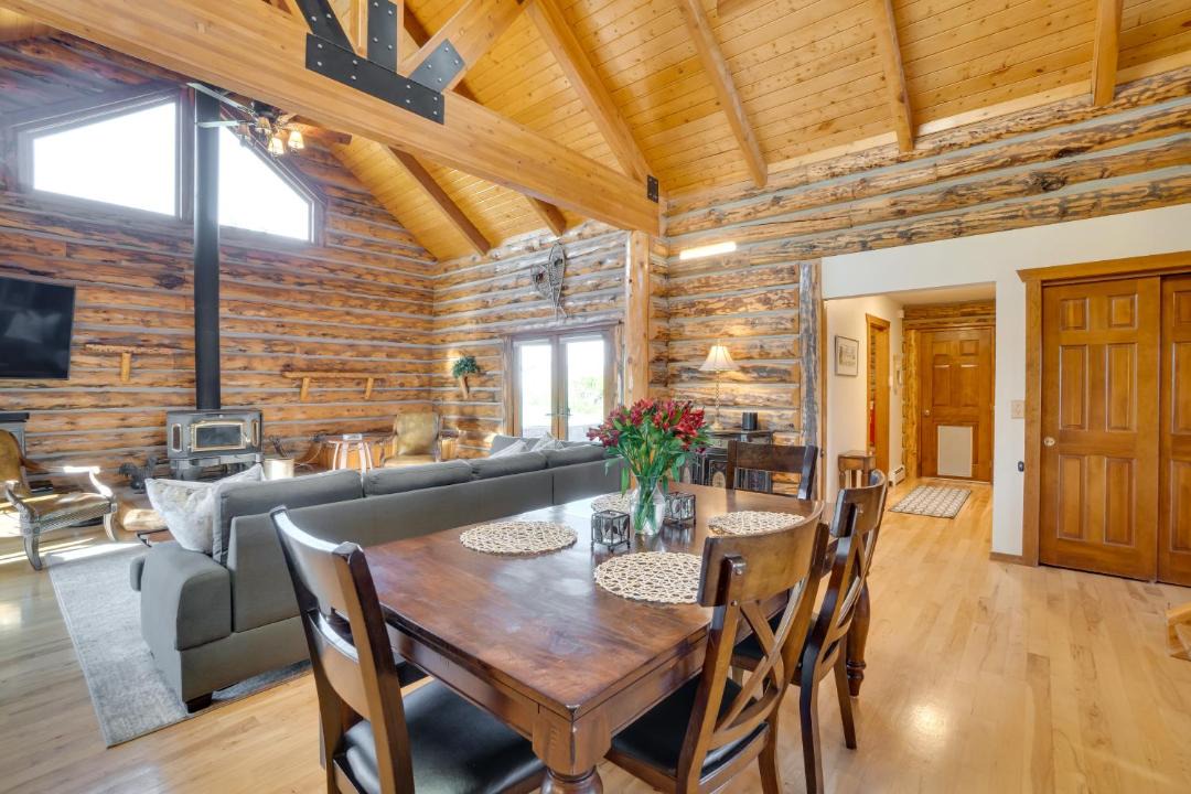 Photo of Livingroom in Parker