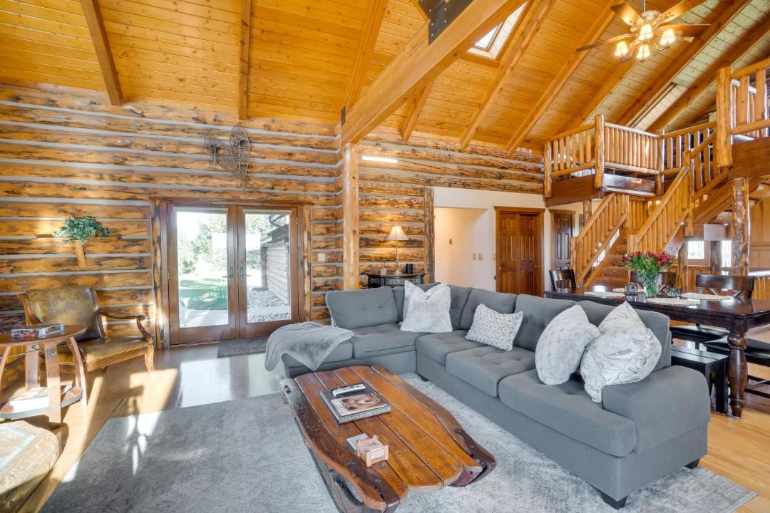 Photo of Livingroom in Parker