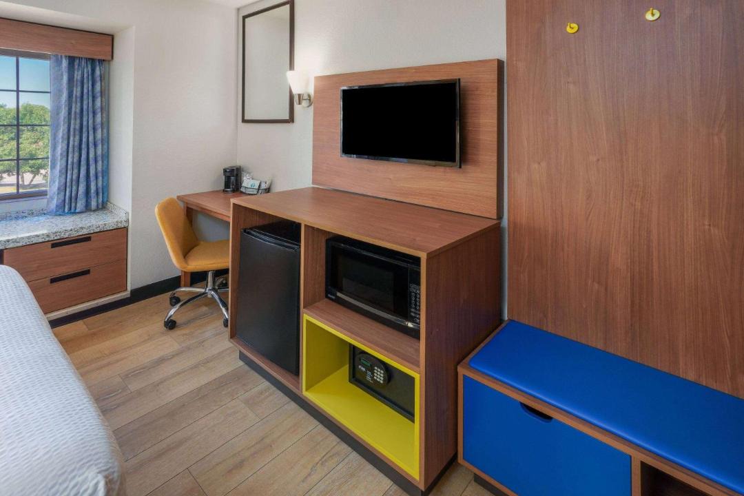 Photo of Bedroom in Greeley
