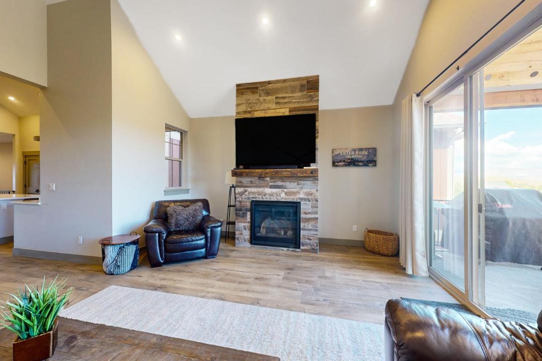 Photo of Livingroom in Grand Elk Ranch