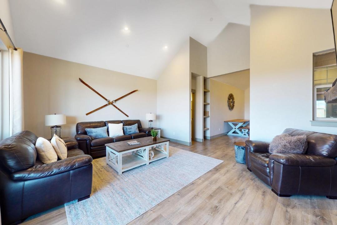 Photo of Livingroom in Grand Elk Ranch