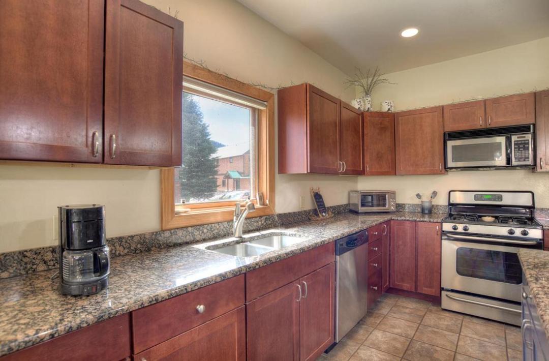 Photo of Kitchen in South Fork