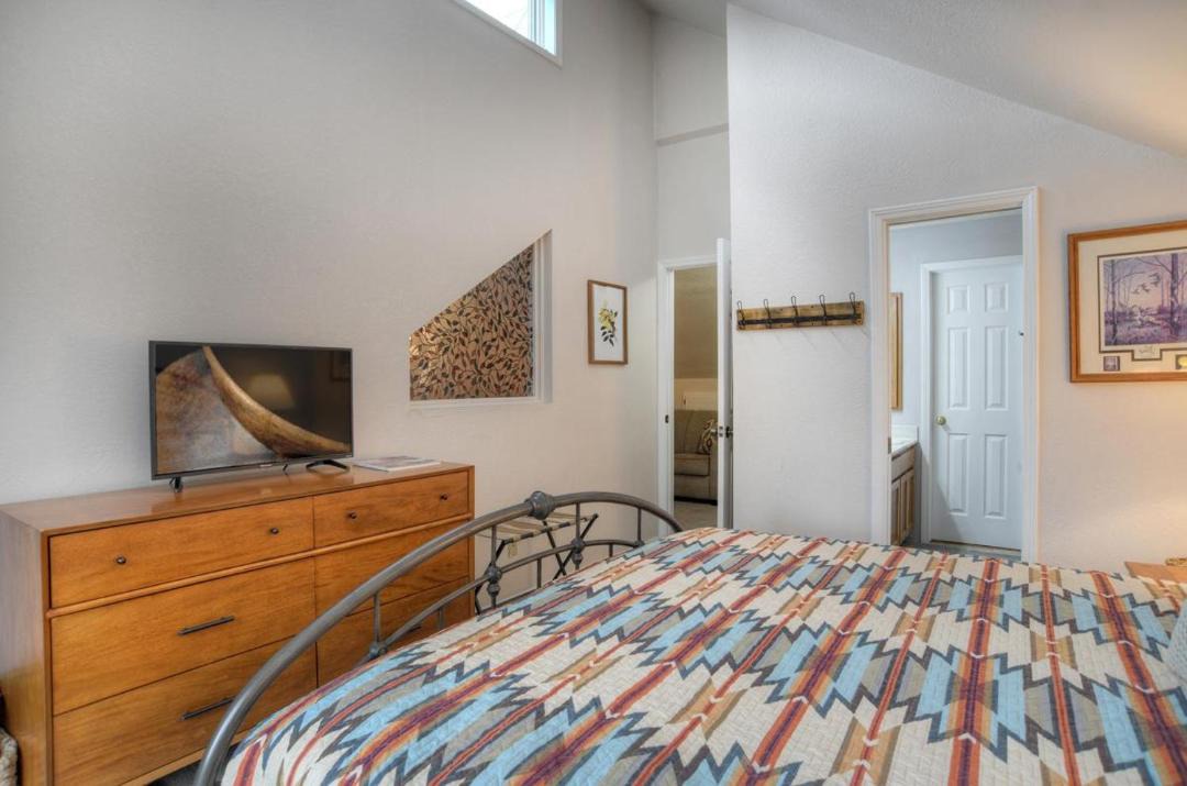 Photo of Bedroom in Purgatory