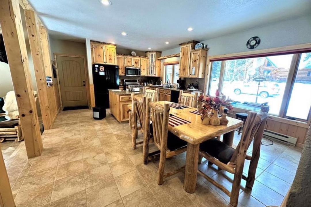 Photo of Livingroom in South Fork