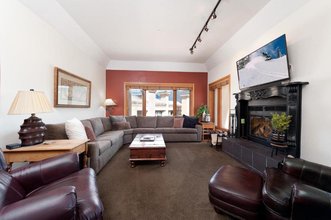 Photo of Livingroom in Purgatory