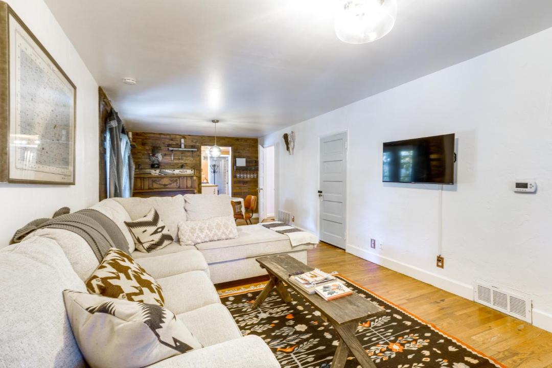 Photo of Livingroom in Sunnyside