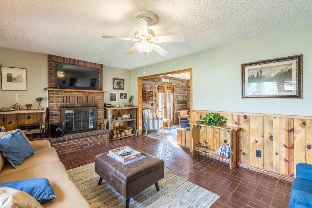 Photo of Others in Idlewild Estates