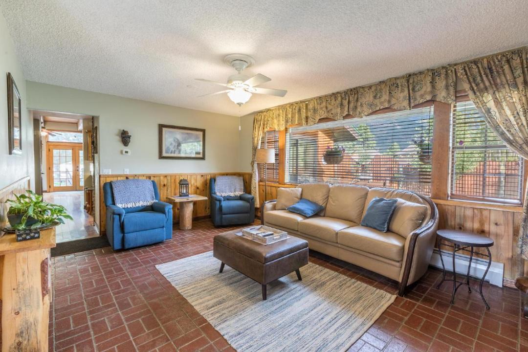 Photo of Others in Idlewild Estates