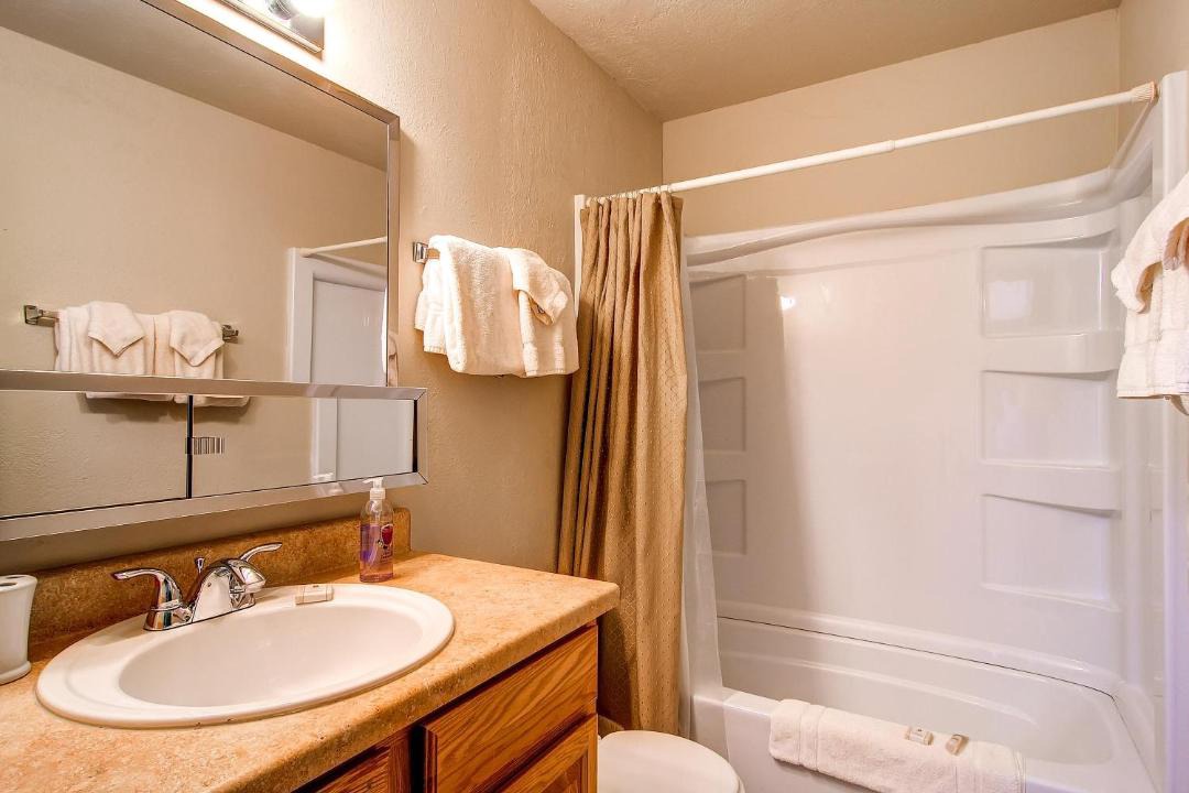Photo of Bathroom in Wildernest