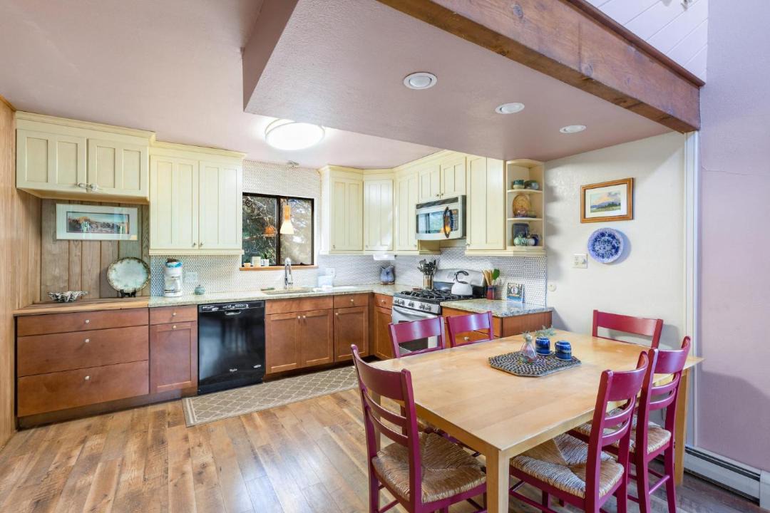 Photo of Kitchen in Idlewild Estates