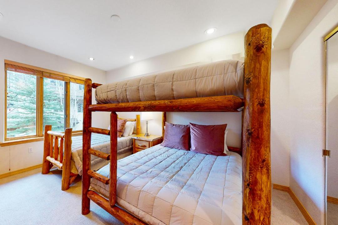 Photo of Bedroom in Edwards