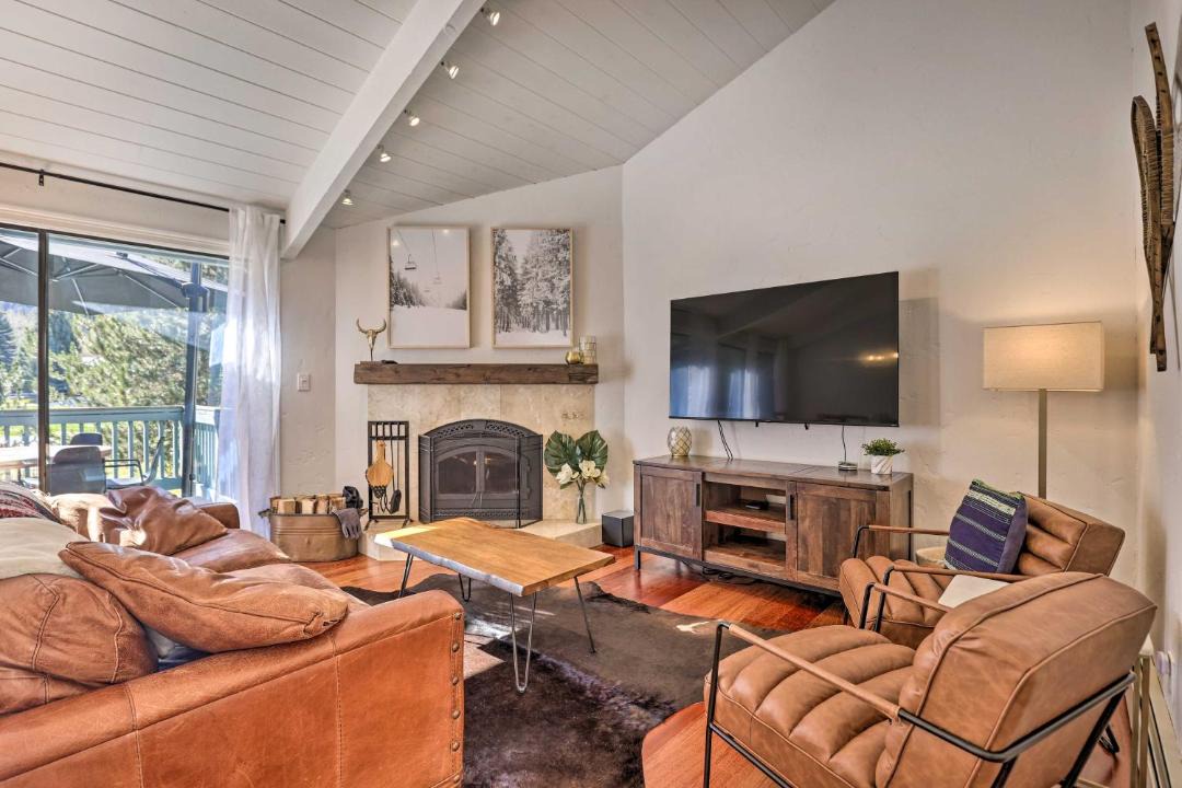Photo of Livingroom in Eagle-Vail
