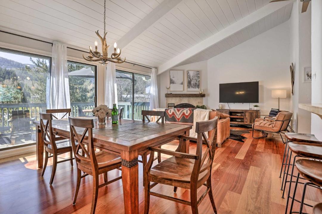 Photo of Livingroom in Eagle-Vail
