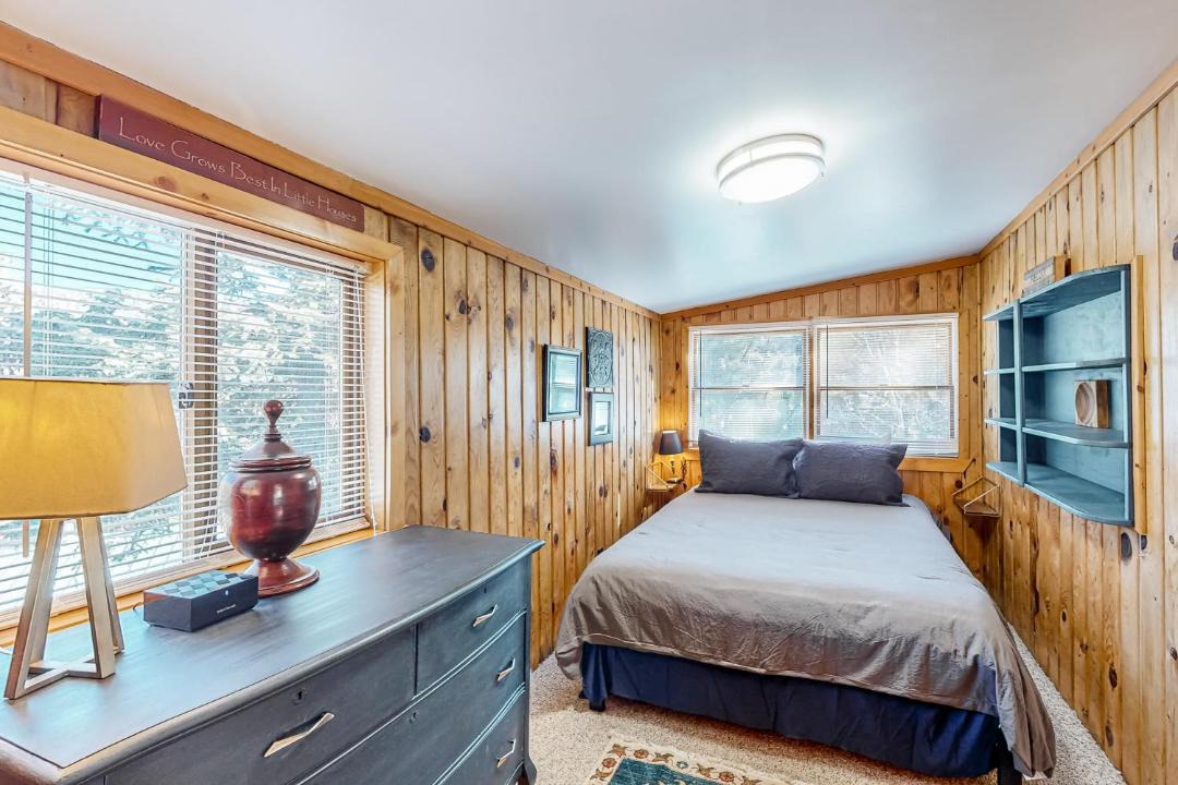 Photo of Bedroom in Green Mountain Falls