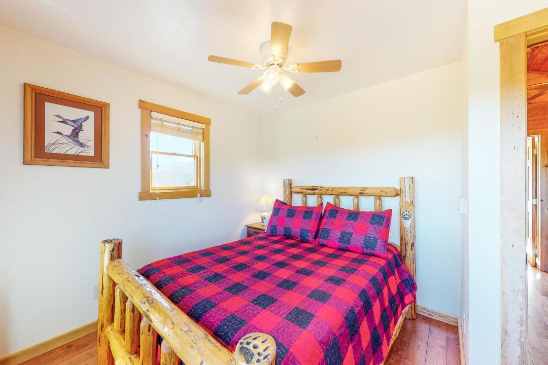 Photo of Bedroom in Alpine Village