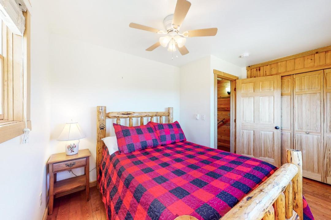 Photo of Bedroom in Alpine Village