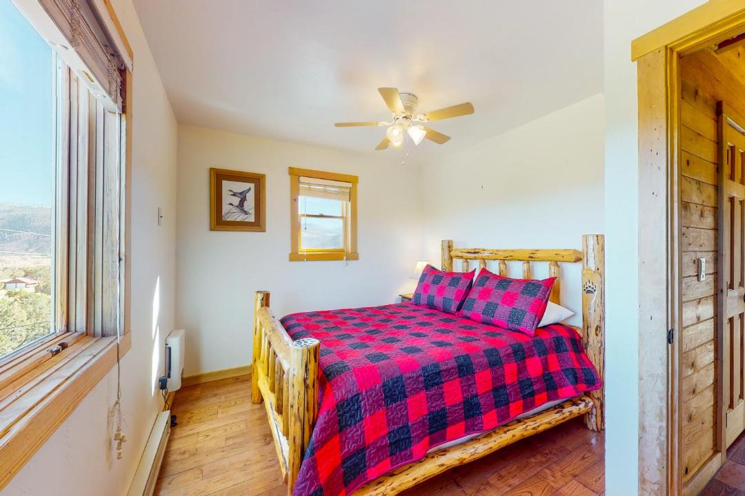 Photo of Bedroom in Alpine Village