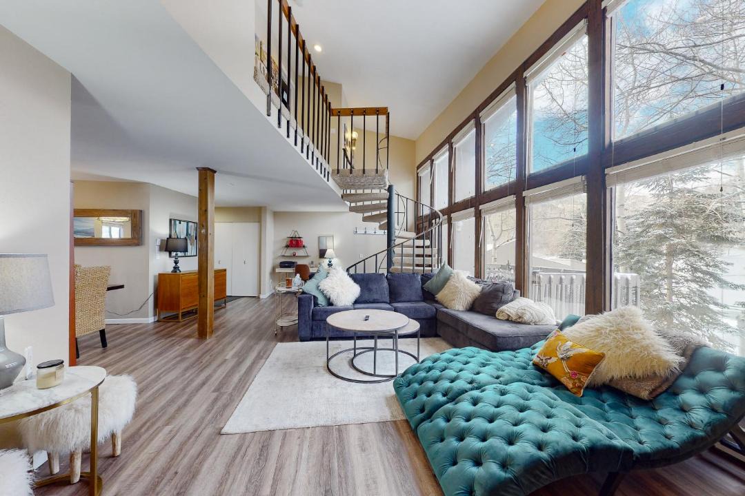 Photo of Livingroom in Eagle-Vail