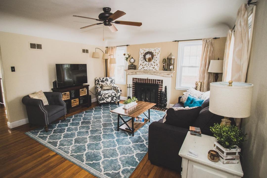 Photo of Livingroom in Greeley