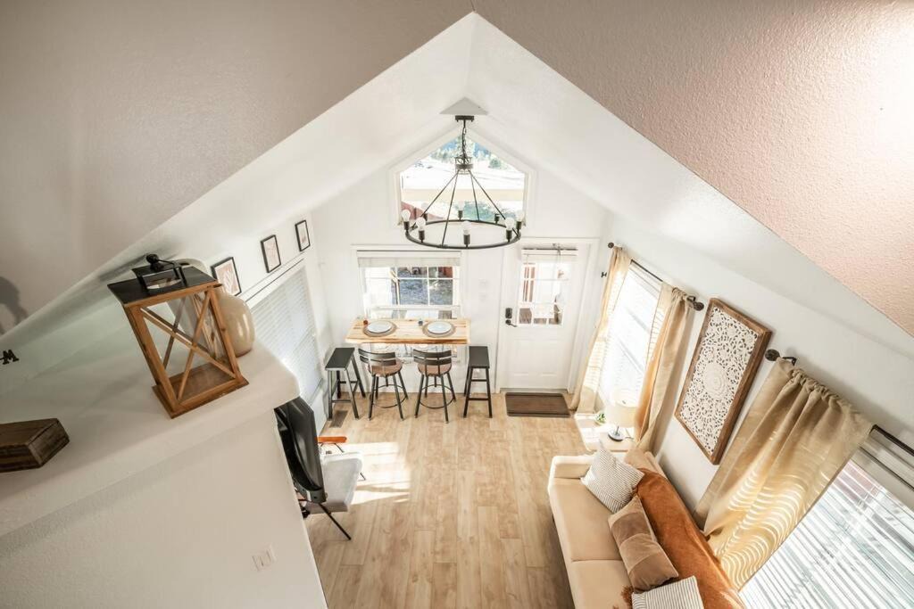 Photo of Livingroom in Woodland Park