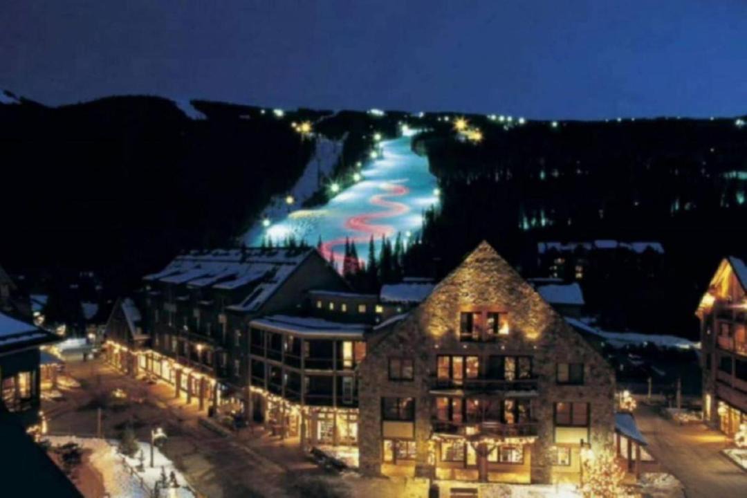 Photo of Buildings in Summit Cove