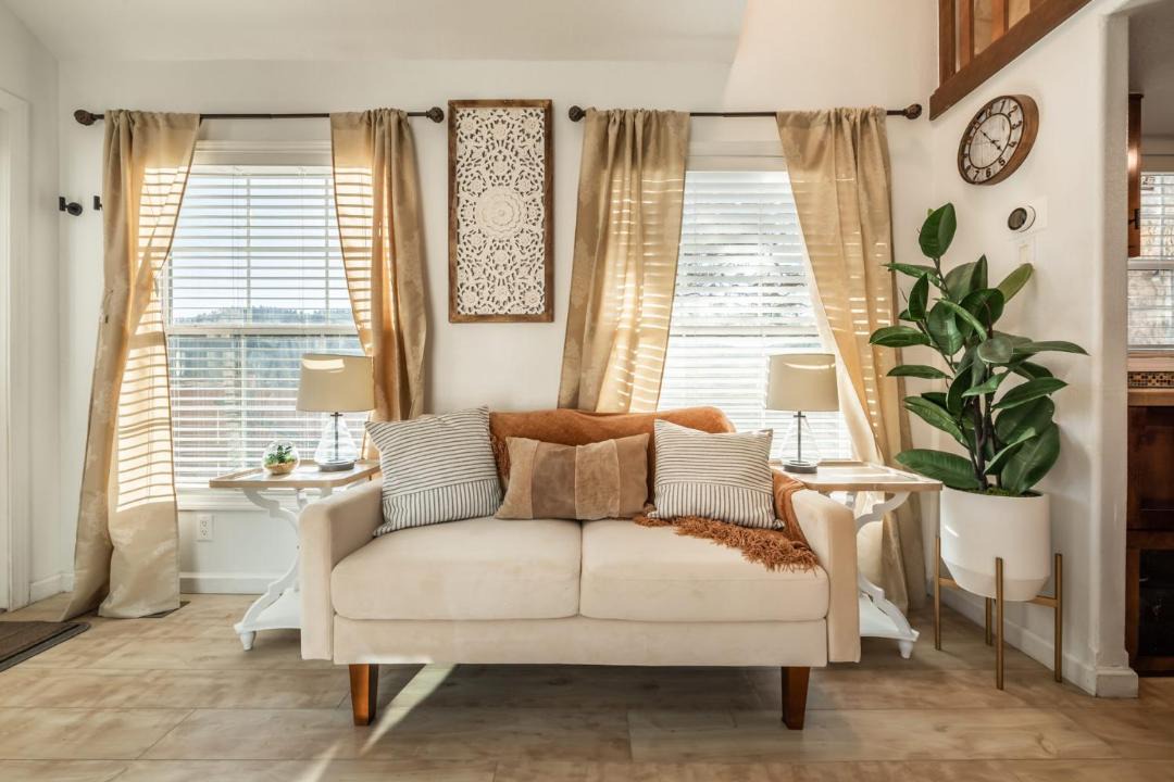 Photo of Livingroom in Woodland Park