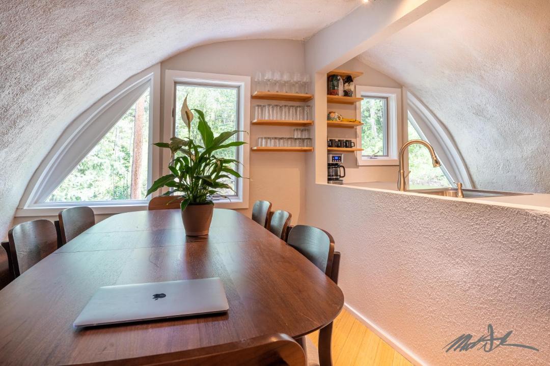Photo of Livingroom in Intermountain