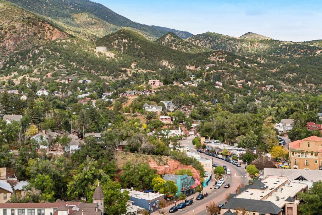 Photo of Others in Manitou Springs Historic District