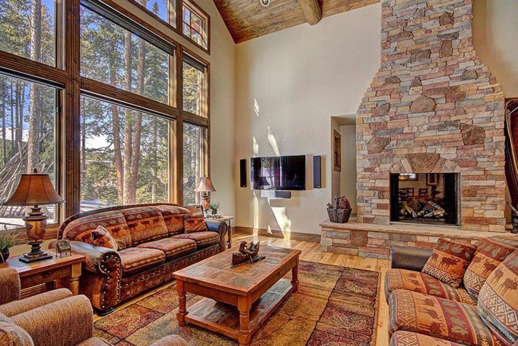 Photo of Livingroom in Boulder Ridge