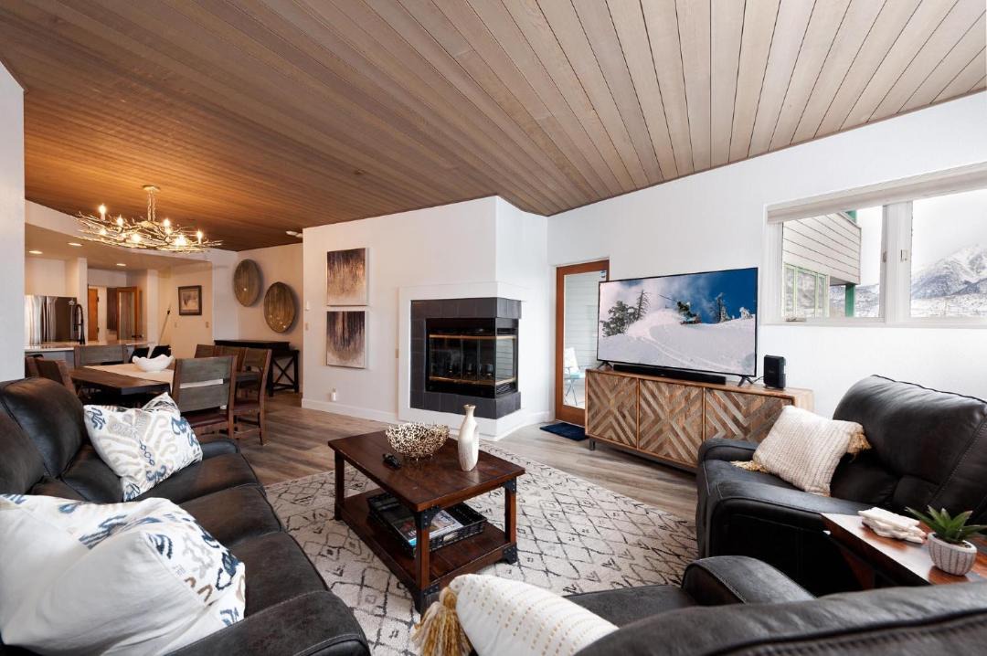 Photo of Livingroom in Purgatory