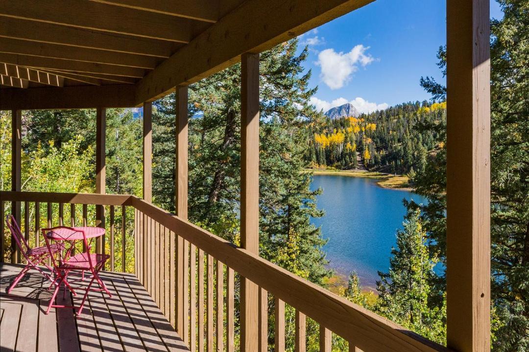 Photo of Patio Balcony in Columbine Lake
