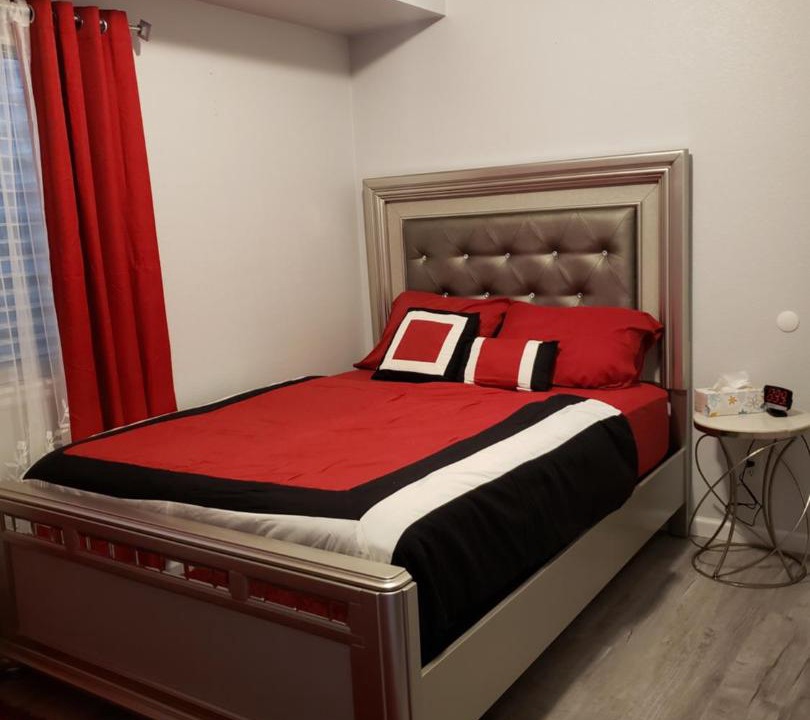 Photo of Bedroom in Aurora