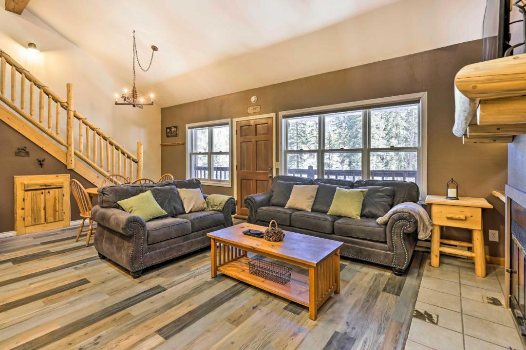Photo of Livingroom in Grand Lake