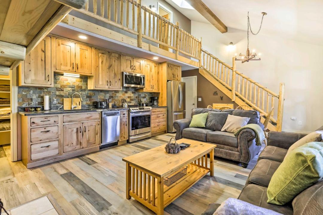 Photo of Livingroom in Grand Lake