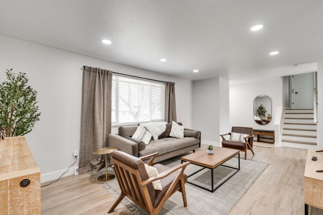 Photo of Livingroom in Northwest Arvada