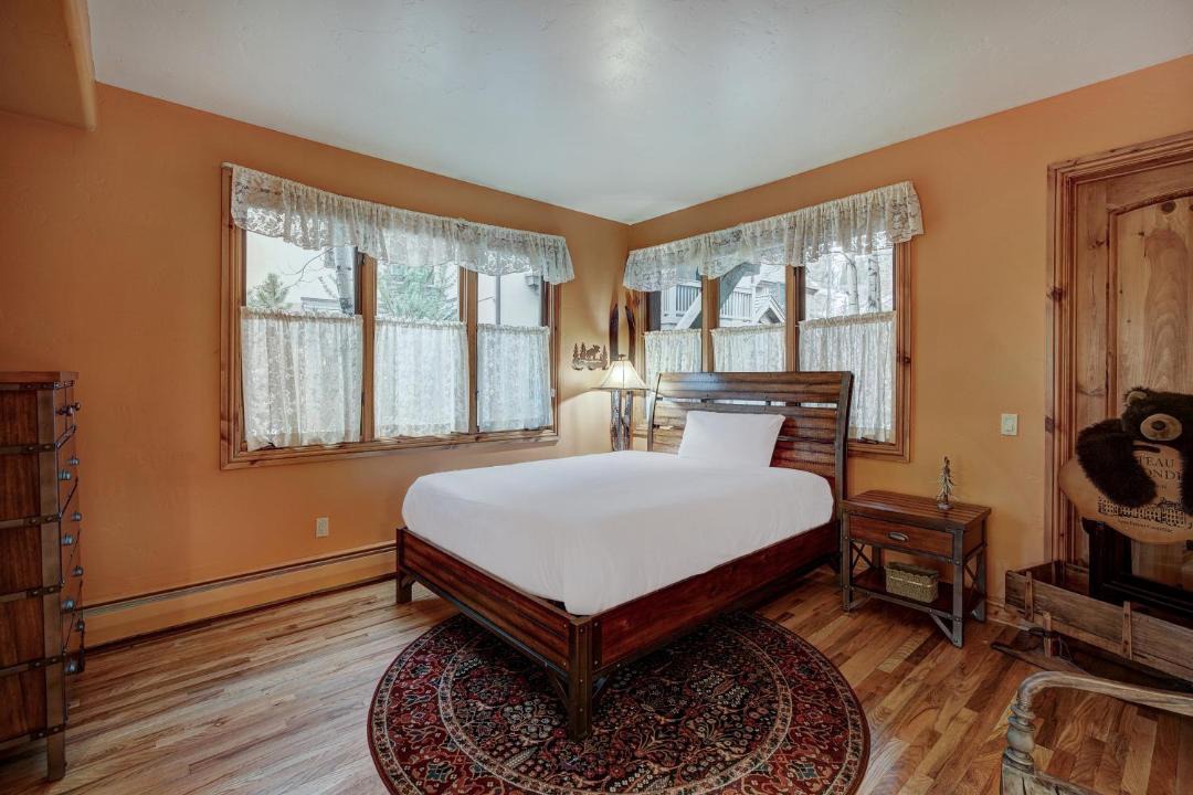 Photo of Bedroom in Edwards