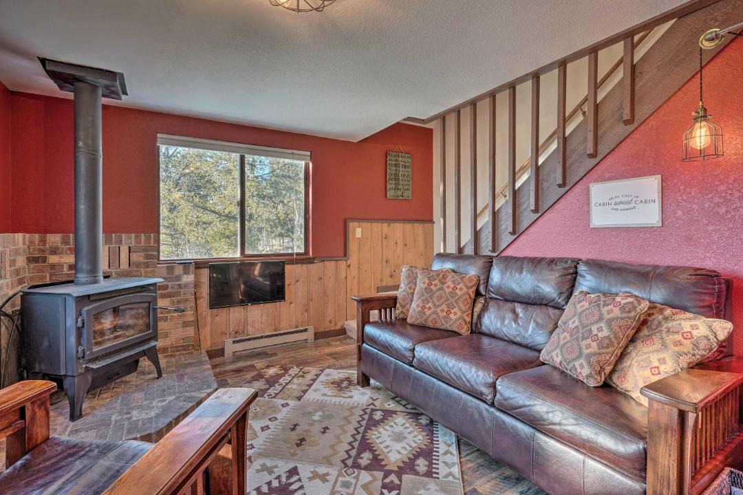 Photo of Livingroom in Rainbow Valley